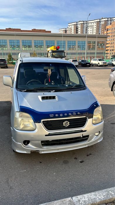 Продам машину автомат Suzuki Wagon R plus