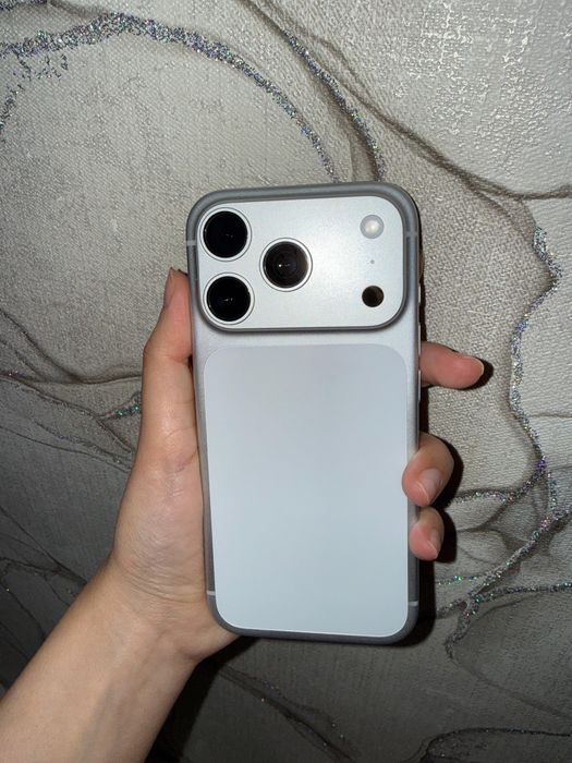 Iphone 17 pro, eSIM, 256 GB