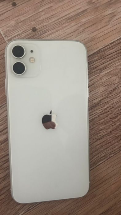 Айфон11 128гб фейс айди роботает