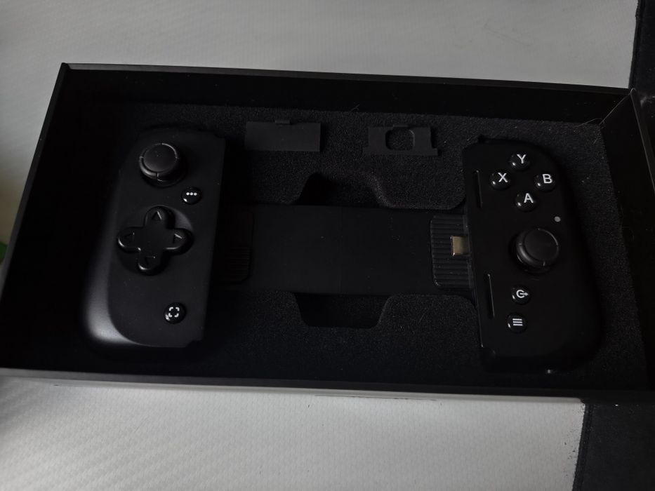 Геймпад Razer kishi v2