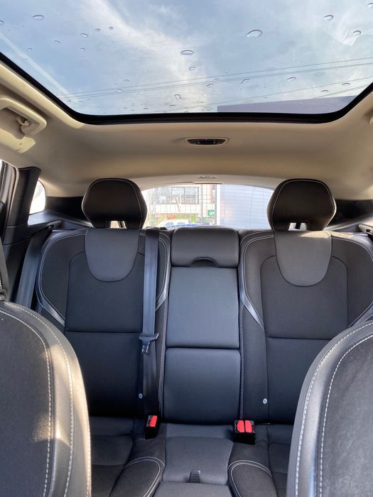 Volvo V40 D4 190CP | Panoramic | Harman Kardon | Istoric + CarVertical | Direcție nouă GARANȚIE