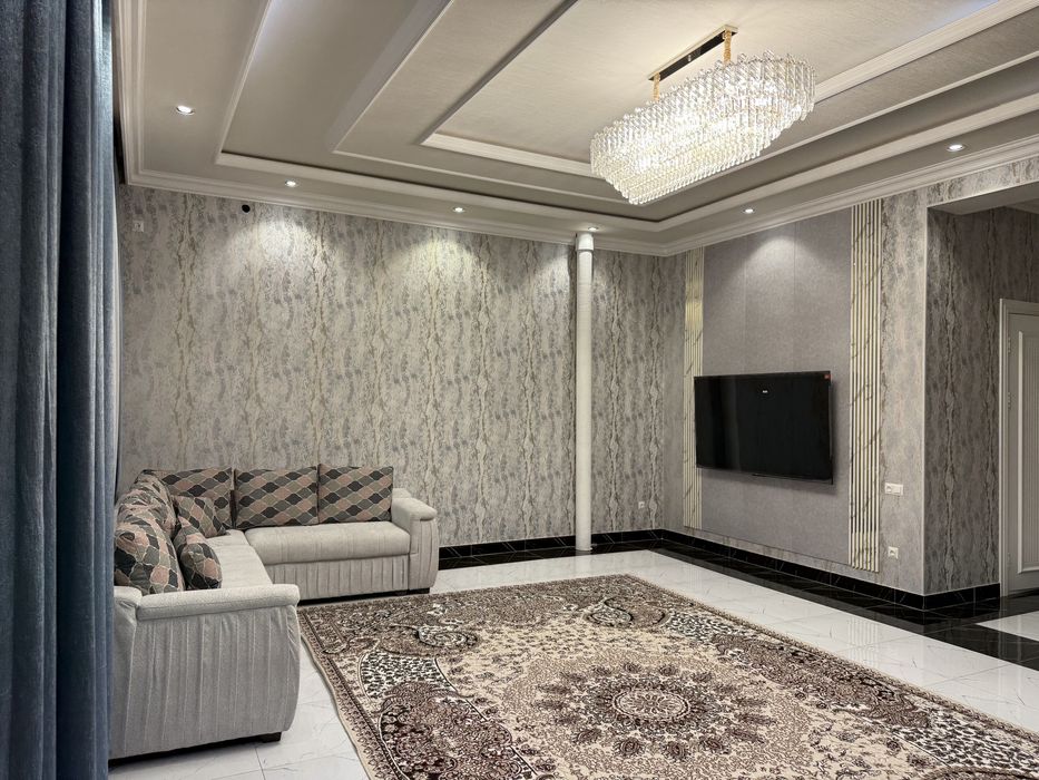 Продаётся дом от Юнусабада 5 км, 4 сотки. 2 этажный евро дом. 7 комнат