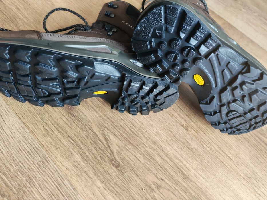 Ghete bocanci outdoor Lowa Renegade GTX Mid - espresso,