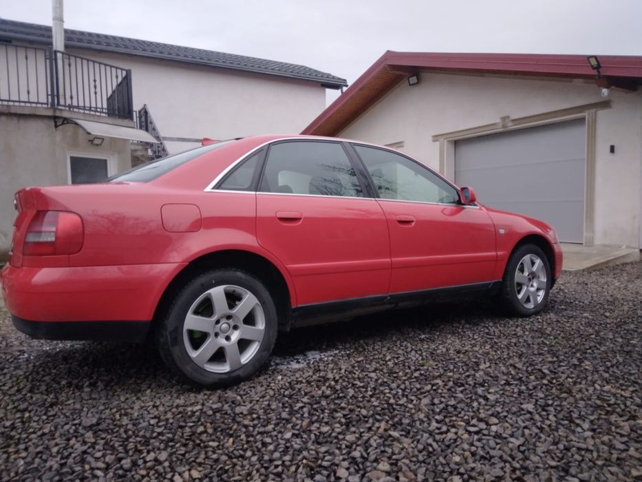 Vand Audi A4 B5 1.9 tdi 2001 acte la zi  cauciucuri noi