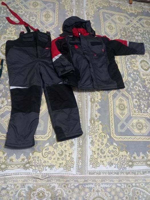 Продам зимние спец одежда
