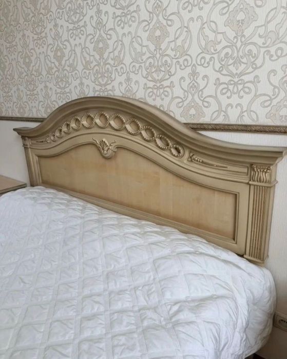 Спальный гарнитур (возможно доставка )