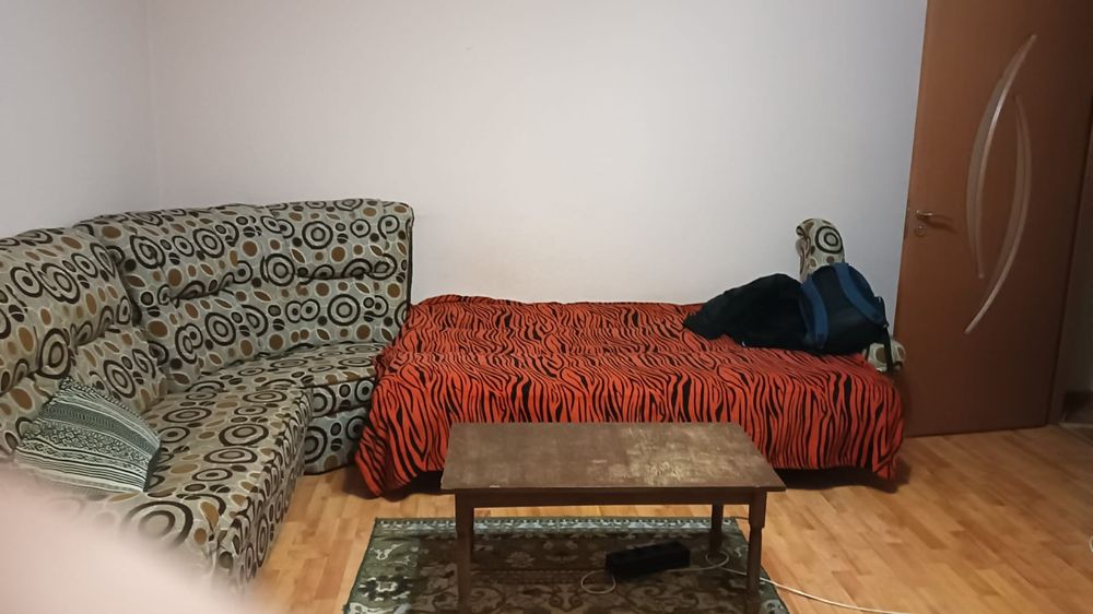 Inchiriere camera targ de craciun