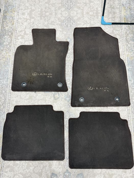 Продам полики Lexus ES