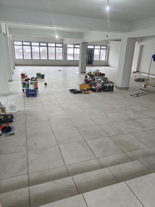 Spatiu comercial de inchiriat!