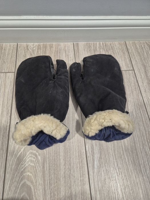 Продаю варежки меховые