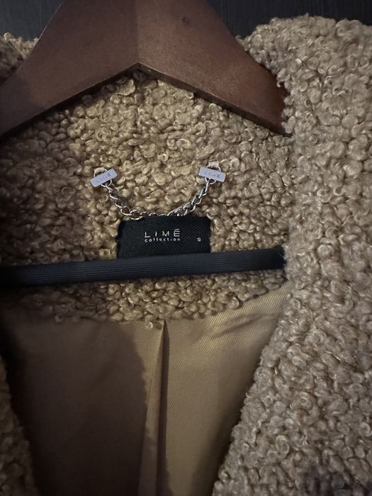 Пальто теплая  зима или демисезон