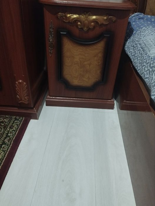 Продаю спальный гарнитур ( Китай)