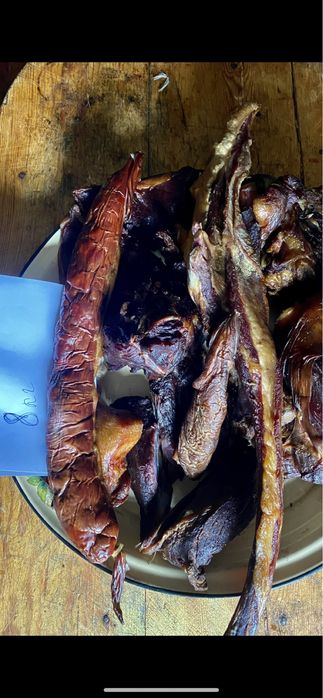 Сүр ет сатылады копченое мясо