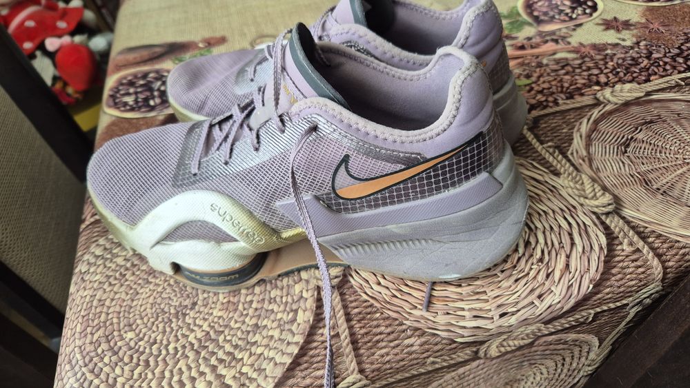 Дамски маратонки Nike superrep
