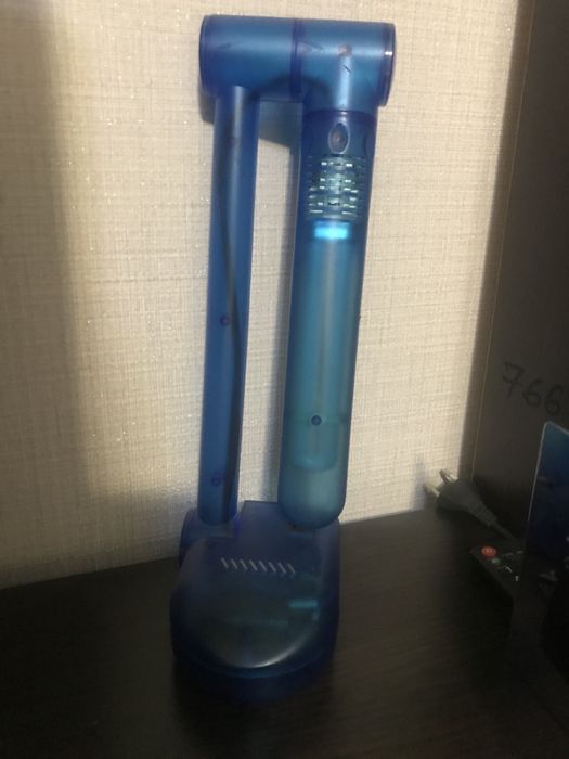 Настольная лампа