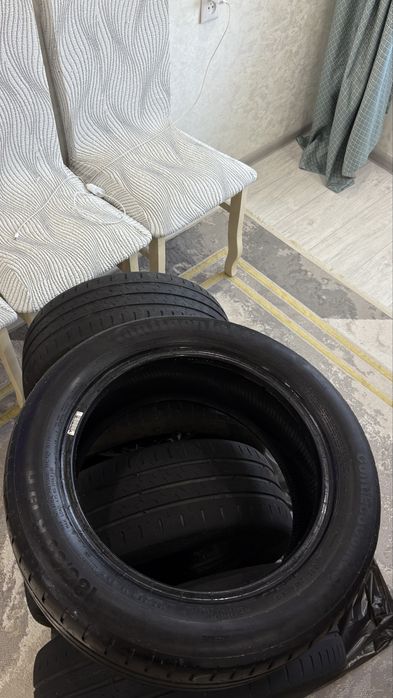 Продам комплект 4 летних шин Continental