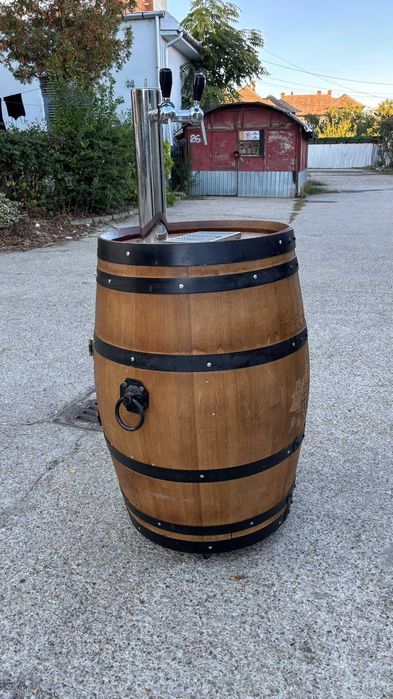Dozator de bere integrat intr-un butoi