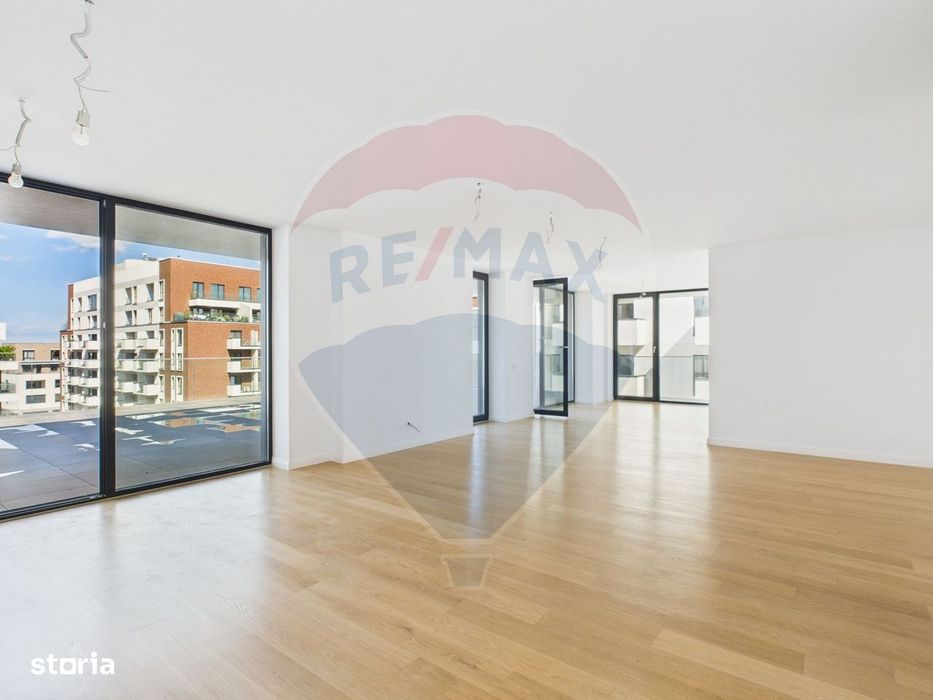 Apartament 3 camere de vanzare