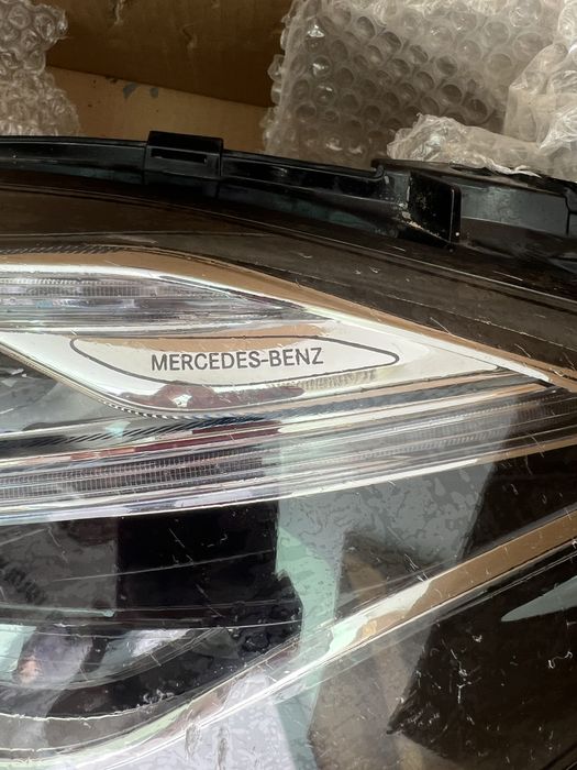 Фара на Мерседес
