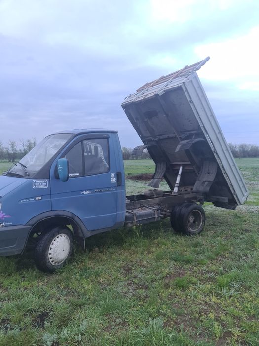 Продаю газель самосвал