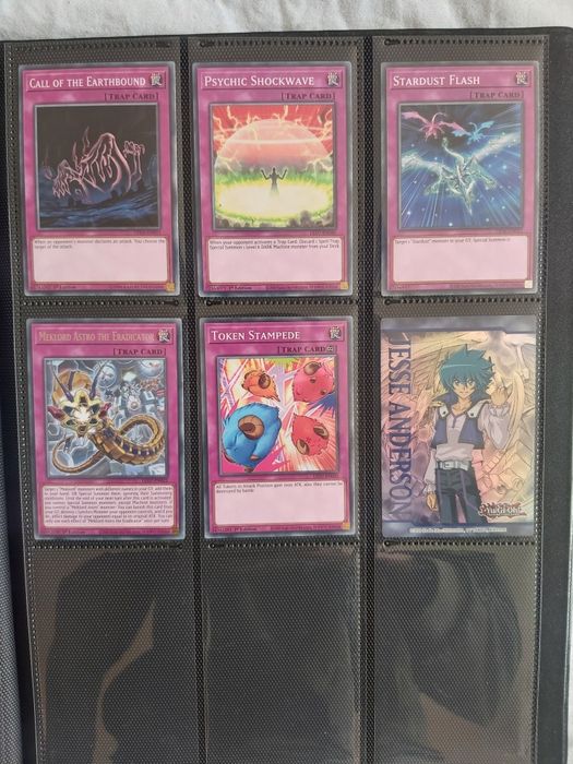 Yu-Gi-Oh TRAP CARDS
