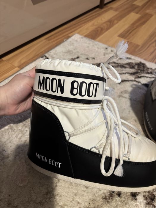 Moon Boot Icon Low Nylon – Alb/Negru – Mărimea 39-41 – Ca Noi!