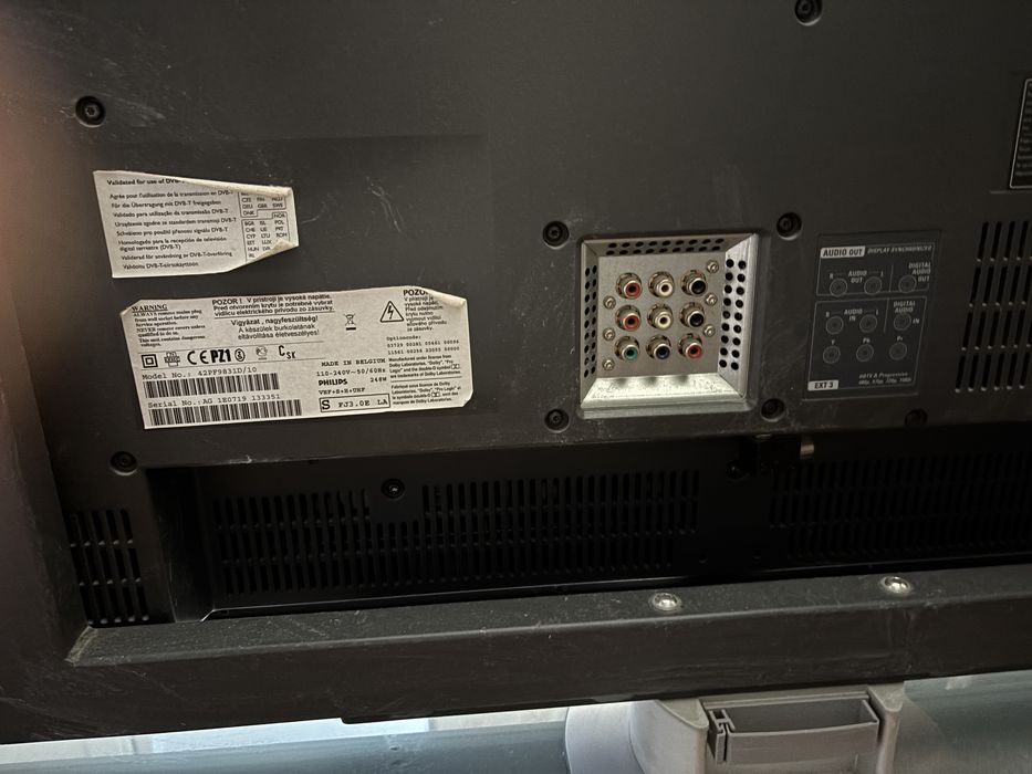 телевизор Philips Cineos