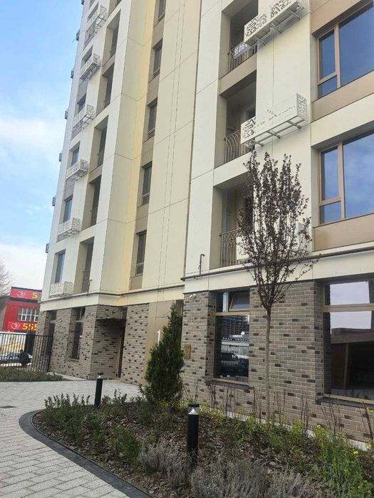 2 хон уй сотилади Паркентскийда 2 этаж 9 этажли уй 58,64м2 69 900$(ИК)