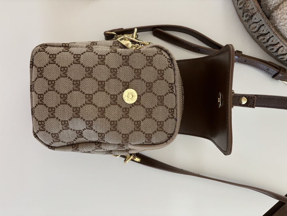 Нова мини чанта в кафяво