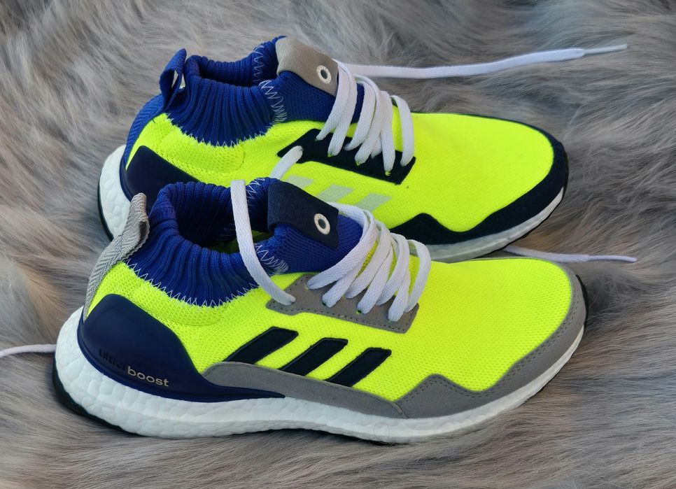 Adidas Ultra Boost Mid оригинални дамски сникърси 37 1/3 нови
