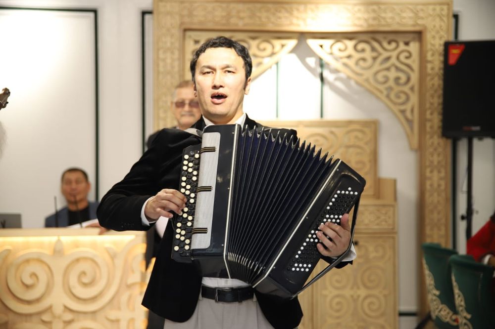 Баян+домбыра+гитара+тамада