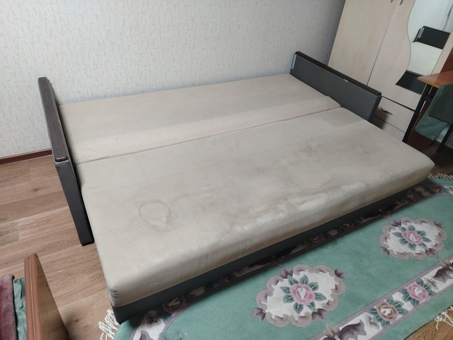 Продам диван б/у