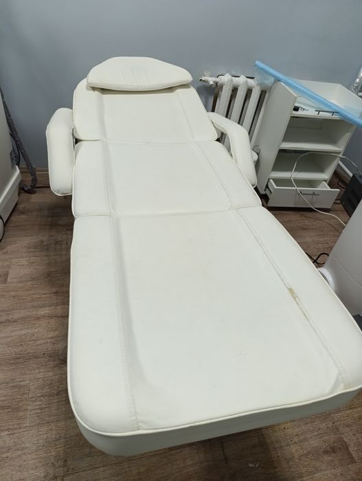 Кушетка мягкая  в центре