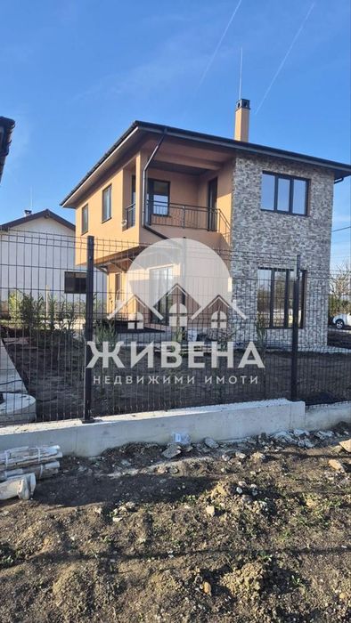 Продава нова къща в с.Яребична площ 113 кв.м