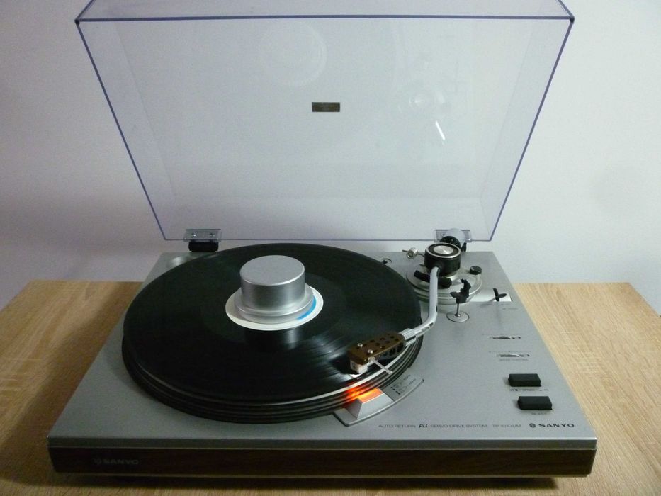 pick-up  sanyo tp-1010 um