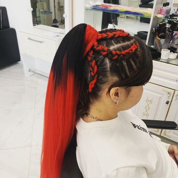 Наращивание волос и плетение волос