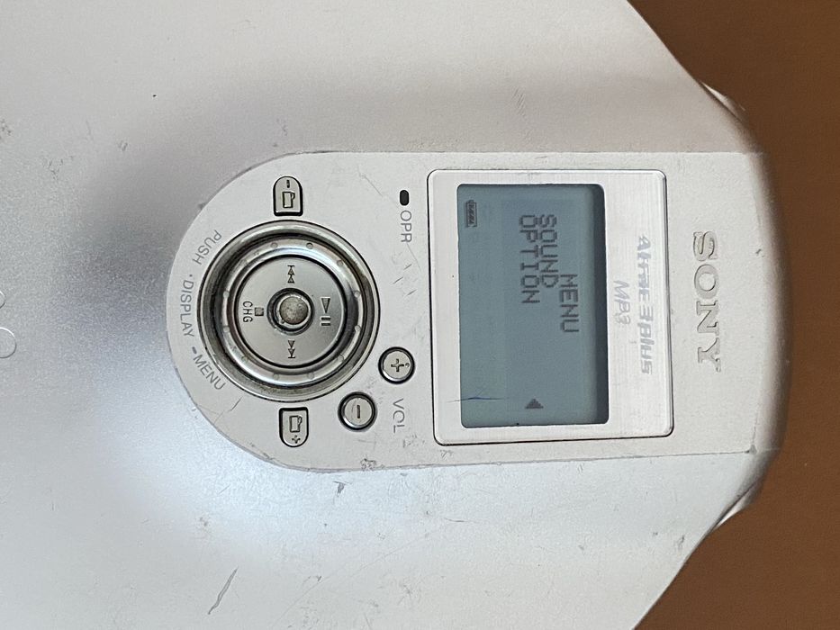 Sony  D-NE900  walkmаn CD MP3