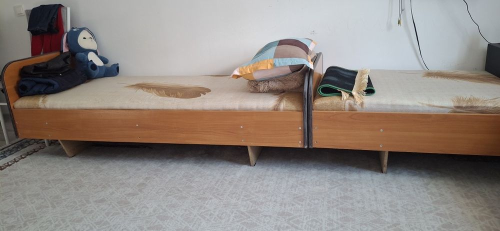 Кровать спальная