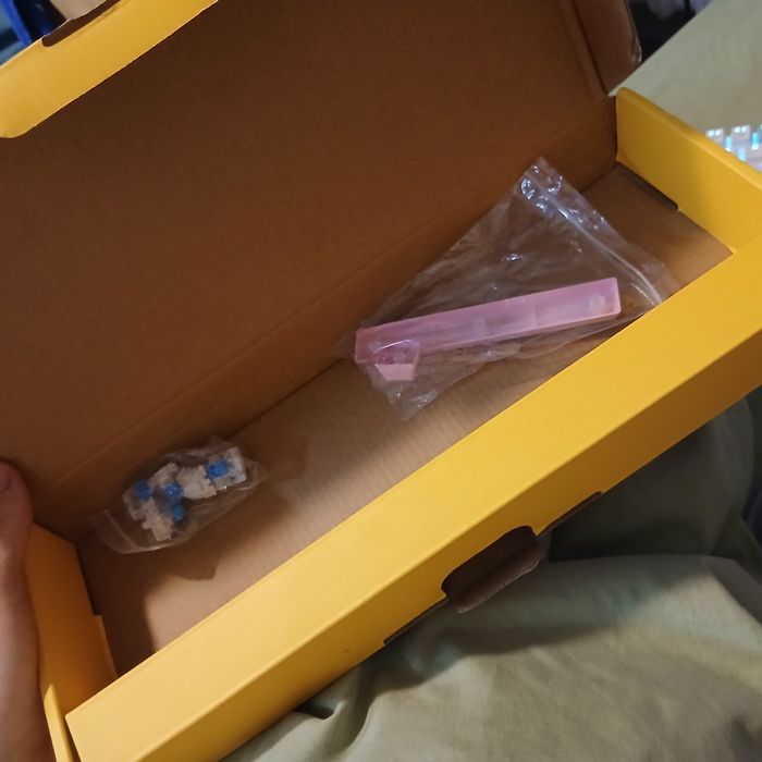 Продам Клавиатуру e-yooso z-686