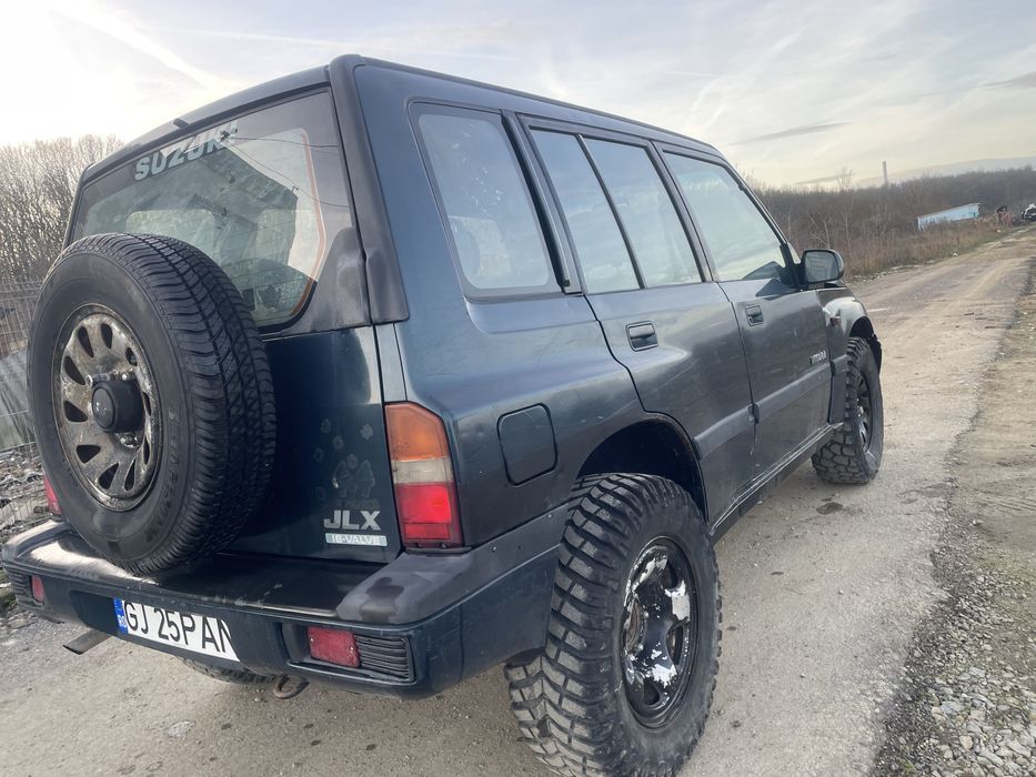 Suzuki Vitara 4x4 1.6 benzina, 16 valve fara rugina , ac functional