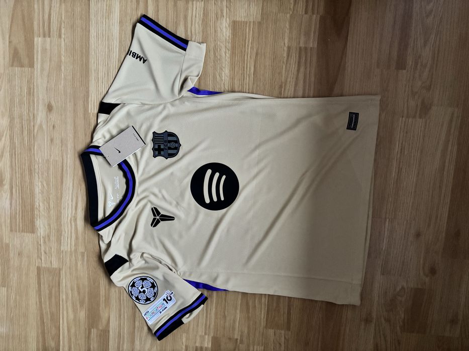 Tricouri de fotbal Barcelona sezon 25/26 (Lamine Yamal/Raphinha)