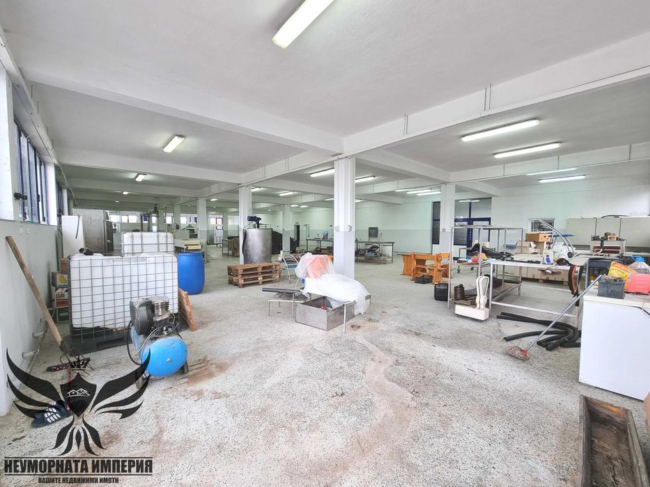 Дава се под наем Склад в Съединение - 2000 кв.м за 2333 € - Снимка #1