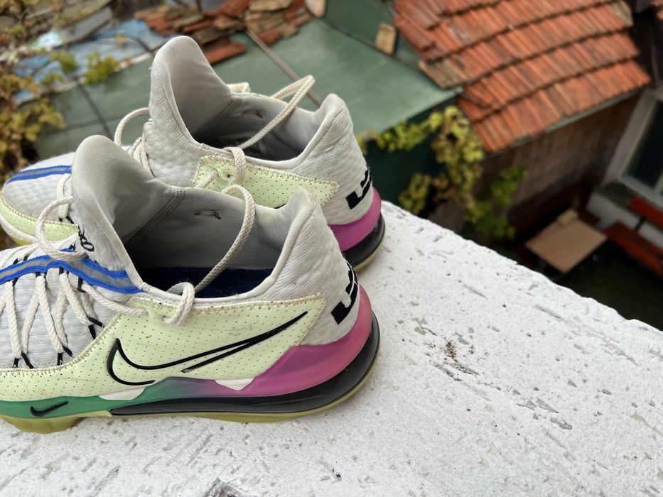 Nike LeBron 17 46