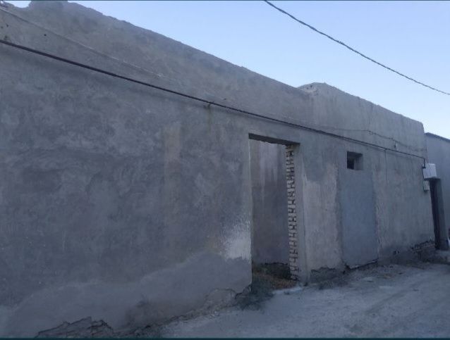 Ховли 7 соток иподром бозор олдига срочно сотилади