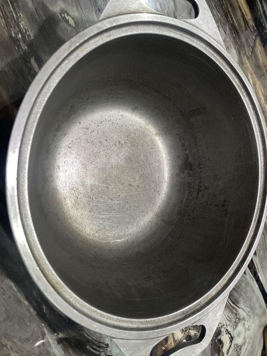 Казан чугунный маленький