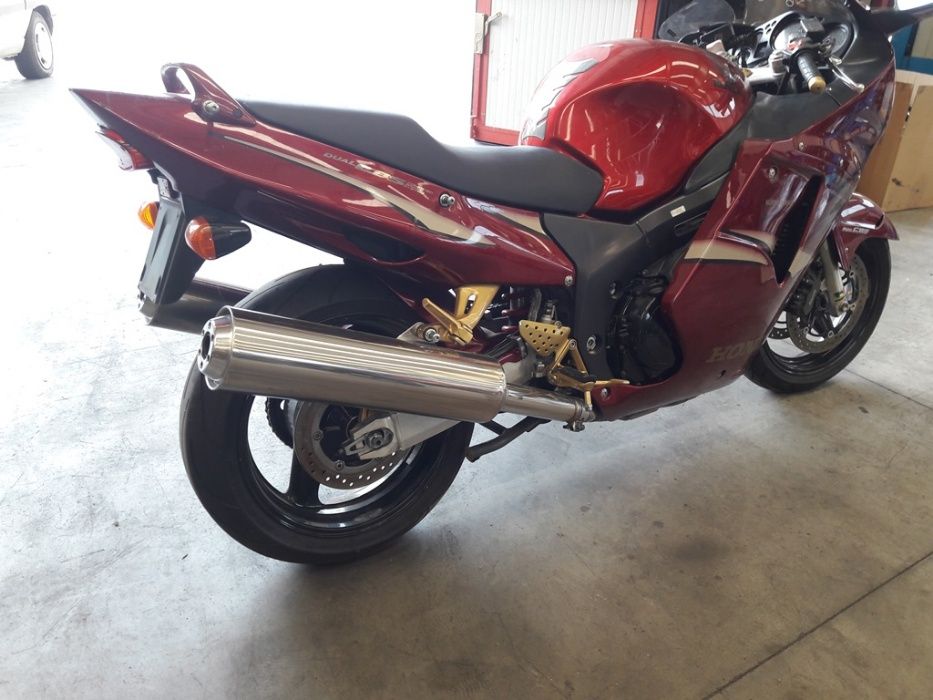 ХОНДА ЦБР ,ВTР( Honda CBR 1100 XX, F2, F3,F4i-600,Vtr 1000)на Части