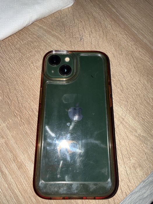 Продам Iphone 13 в отличном состоянии