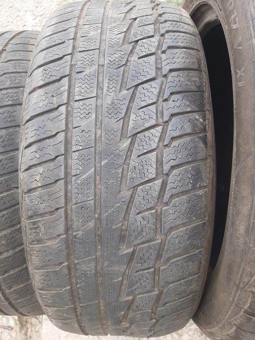 Продам шины 225/50/17