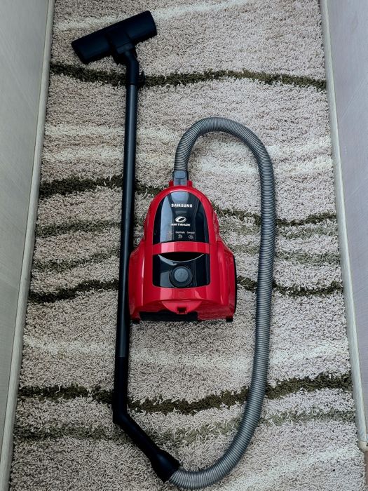 Пылесос Samsung, в отличном состоянии.