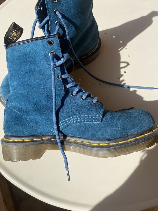 Dr. Martens уникален модел и цвят